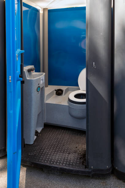 Best Porta potty rental near me  in Lakeside, OR